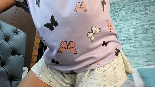 nicollesofia2 online show from March 1, 8:53 pm