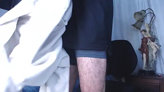 Snapshot of Bull_Xvi chatting on January 14, 2:50 am Bull Xvi online show from January 14, 2:50 am