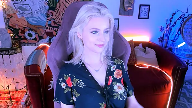 Snapshot of LeonaStane chatting on March 20, 5:04 pm LeonaStane online show from March 20, 5:04 pm