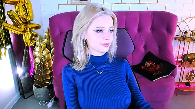 Snapshot of LeonaStane chatting on November 20, 5:56 pm LeonaStane online show from November 20, 5:56 pm