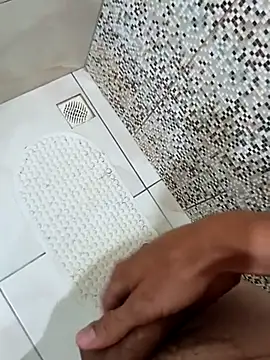 Snapshot of garoto-pirocudo chatting on March 9, 12:31 pm garoto-pirocudo online show from March 9, 12:31 pm