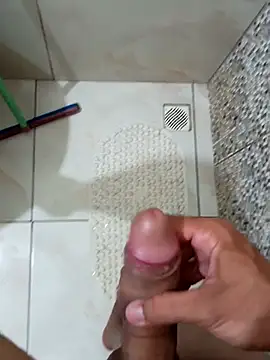 Snapshot of garoto-pirocudo chatting on March 18, 3:09 am garoto-pirocudo online show from March 18, 3:09 am