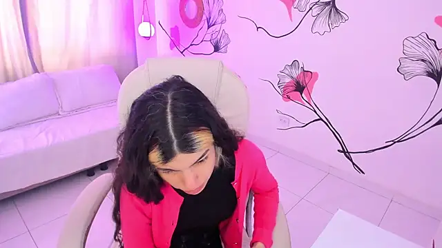 Isabela Fiorelli online show from November 30, 1:37 pm