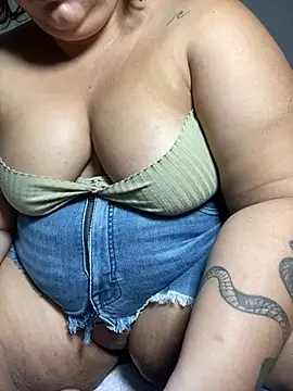 Snapshot of orianna_submissive24 chatting on February 14, 1:18 pm orianna submissive24 online show from February 14, 1:18 pm