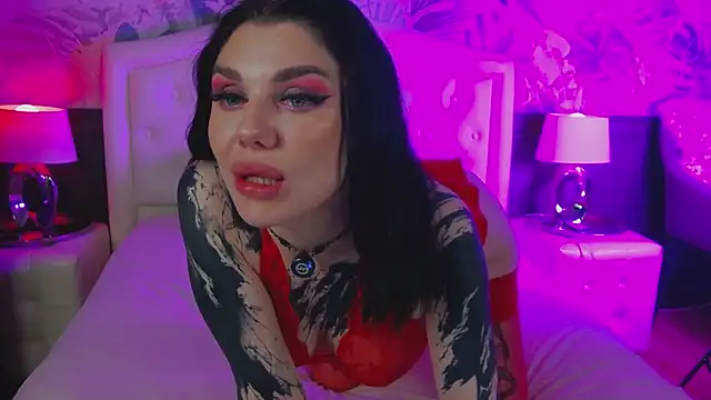 MaeveMoon online show from April 29, 8:37 pm
