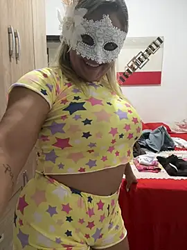 Snapshot of Gabyseex chatting on June 3, 12:46 am Gabyseex online show from June 3, 12:46 am