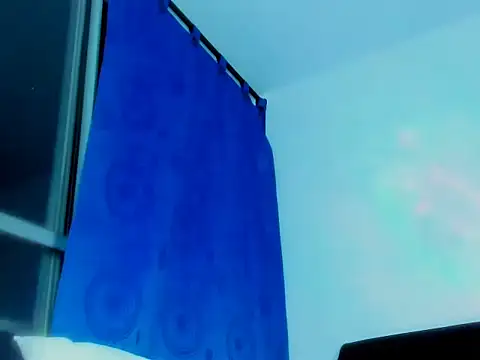 Snapshot of Alessandro_1610 chatting on September 27, 7:02 am Alessandro 1610 online show from September 27, 7:02 am