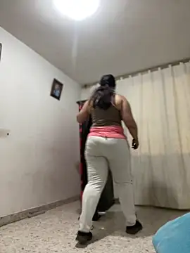 Carola-Ross online show from December 4, 5:43 pm