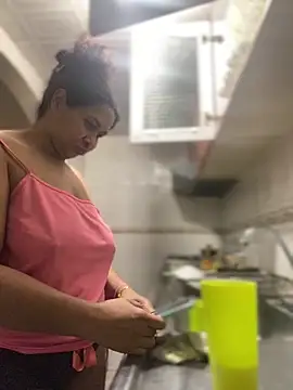 Carola-Ross online show from January 17, 4:22 pm