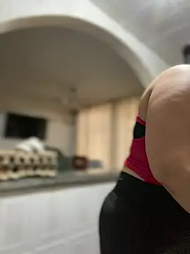 Carola-Ross online show from February 9, 5:50 pm