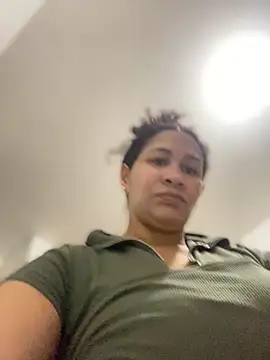 Carola-Ross online show from February 20, 5:24 pm