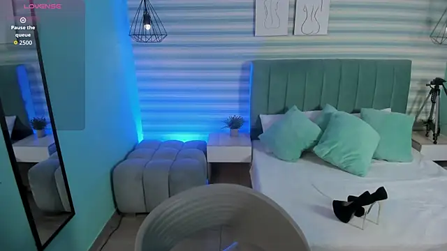 abby apple online show from October 2, 12:34 pm