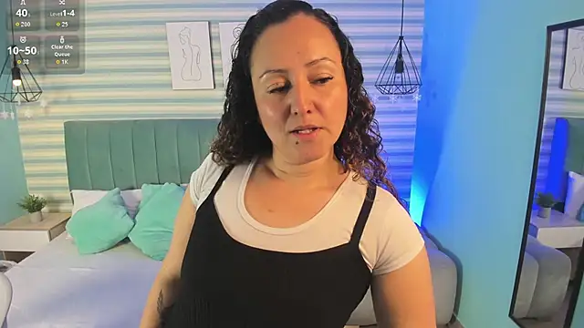 Snapshot of abby_apple chatting on January 19, 1:04 pm abby apple online show from January 19, 1:04 pm