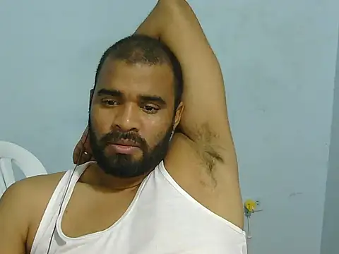 Snapshot of YOX22 chatting on June 11, 11:25 pm YOX22 online show from June 11, 11:25 pm