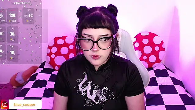 Snapshot of Elice_cooper_ chatting on November 10, 3:38 am Elice cooper online show from November 10, 3:38 am