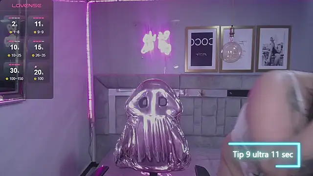 Snapshot of Bily_Takure_v chatting on February 22, 9:34 am Bily Takure v online show from February 22, 9:34 am