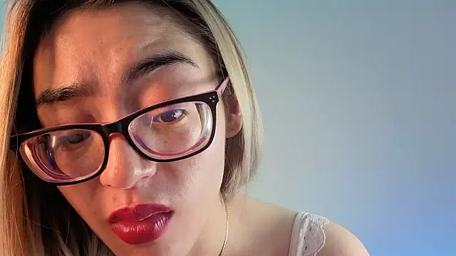 Carolblonde online show from February 3, 11:32 pm