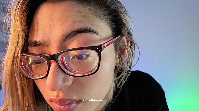 Snapshot of Carolblonde chatting on June 14, 2:24 am Carolblonde online show from June 14, 2:24 am