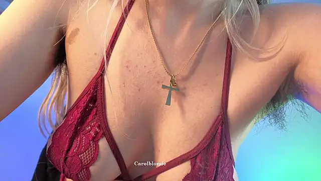 Snapshot of Carolblonde chatting on July 23, 1:58 am Carolblonde online show from July 23, 1:58 am
