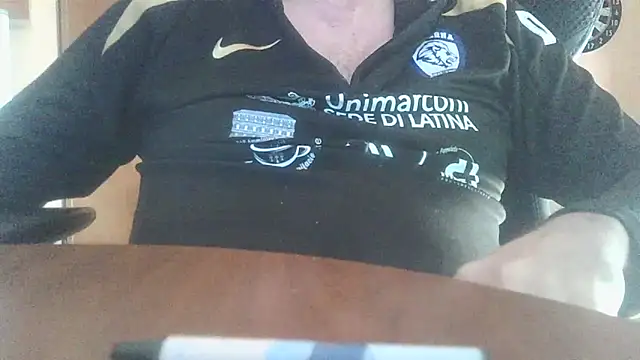 Snapshot of lanata chatting on April 25, 4:04 pm lanata online show from April 25, 4:04 pm