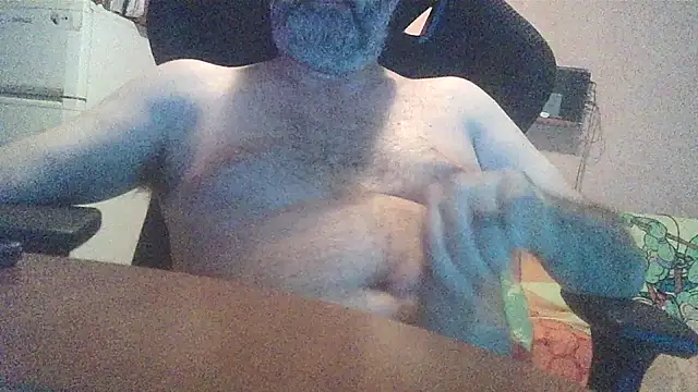 Snapshot of lanata chatting on June 25, 12:10 am lanata online show from June 25, 12:10 am