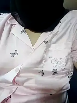 Snapshot of nouhaty chatting on October 12, 6:45 am nouhaty online show from October 12, 6:45 am