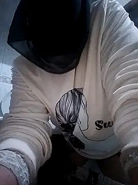 Snapshot of nouhaty chatting on November 24, 5:51 am nouhaty online show from November 24, 5:51 am