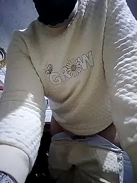 Snapshot of nouhaty chatting on November 29, 5:54 am nouhaty online show from November 29, 5:54 am