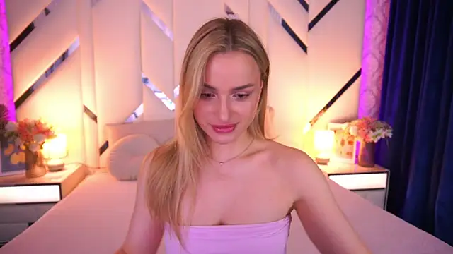 Snapshot of LindsieGreyy chatting on May 30, 6:21 am LindsieGreyy online show from May 30, 6:21 am