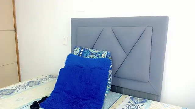 dominic 00 online show from November 5, 7:14 pm