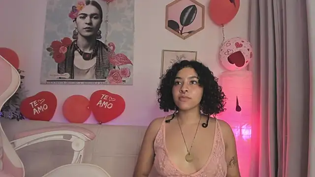 Dhalila  online show from February 16, 7:26 am