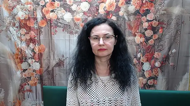 Miroslava Happi online show from April 11, 7:45 am