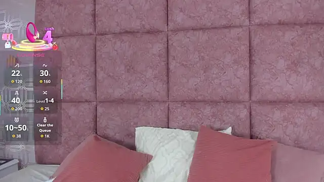 LilyRoxi online show from November 22, 9:47 pm