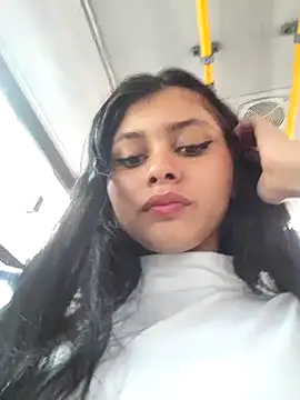 Snapshot of CHLOE_ISABELL chatting on February 16, 5:26 pm CHLOE ISABELL online show from February 16, 5:26 pm