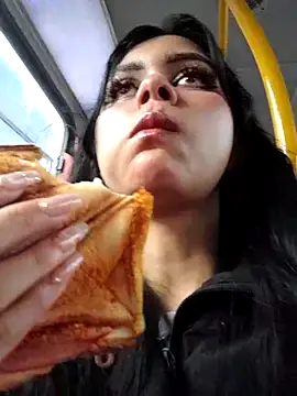 Snapshot of CHLOE_ISABELL chatting on March 21, 12:06 pm CHLOE ISABELL online show from March 21, 12:06 pm