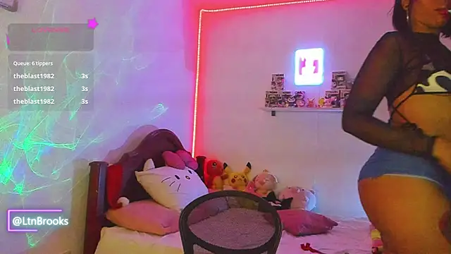 Annaa Brooks online show from December 20, 2:24 pm