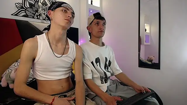 Snapshot of MaikyCooper chatting on February 28, 5:15 am MaikyCooper online show from February 28, 5:15 am