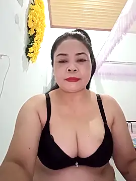 Baby-bigtits2024 online show from March 5, 1:17 pm