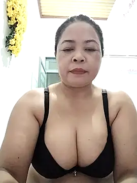 Baby-bigtits2024 online show from September 19, 9:59 pm