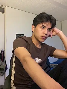 shadowsofgarden online show from April 5, 10:51 pm