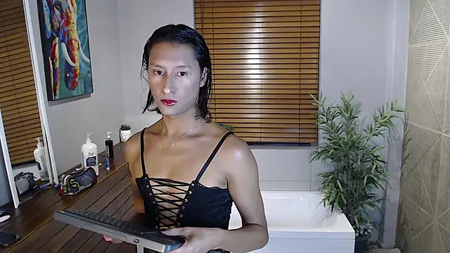 Snapshot of Georgina_Palacios_ chatting on November 23, 4:01 am Georgina Palacios online show from November 23, 4:01 am