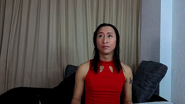 Snapshot of Georgina_Palacios_ chatting on July 31, 10:20 pm Georgina Palacios online show from July 31, 10:20 pm