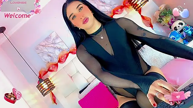 Snapshot of BelovedChain01 chatting on December 15, 5:55 am BelovedChain01 online show from December 15, 5:55 am