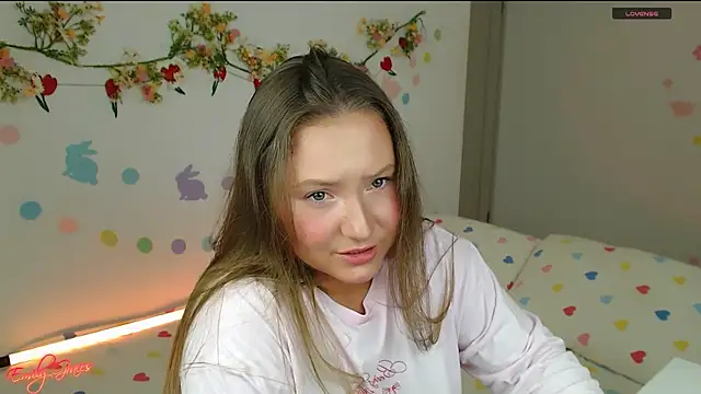 EmilyxxGraces online show from April 6, 12:08 am