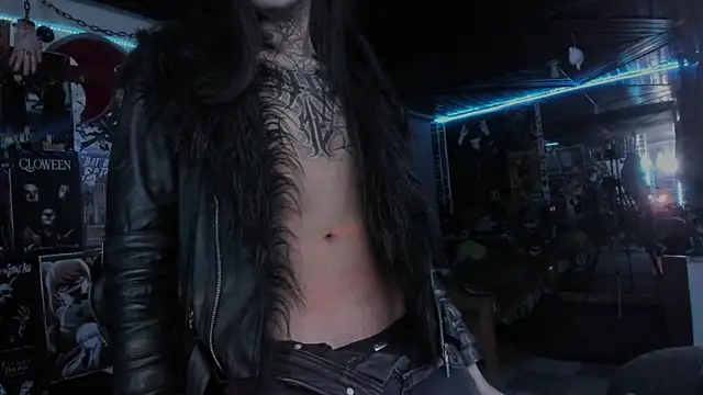 Snapshot of rotten_dreams chatting on September 24, 10:35 pm rotten dreams online show from September 24, 10:35 pm