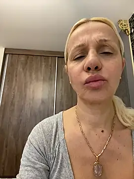 DeboraXporn online show from February 13, 7:04 am
