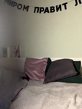 Snapshot of MollyBer chatting on October 31, 7:26 pm MollyBer online show from October 31, 7:26 pm