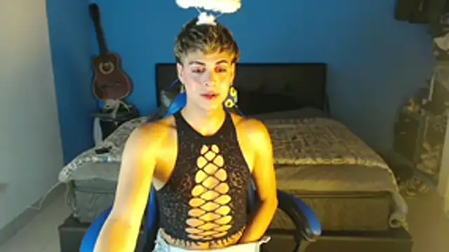 mchissexx online show from October 21, 11:49 pm