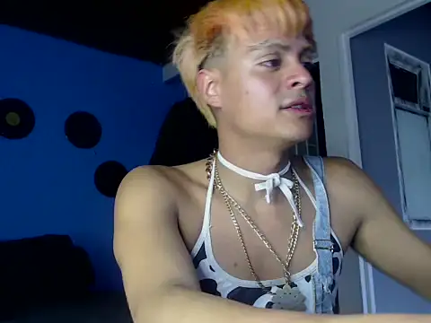 mchissexx online show from December 1, 9:31 pm