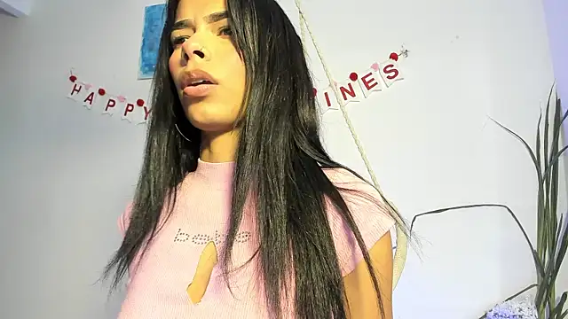 gothwhore77 online show from February 19, 9:36 pm